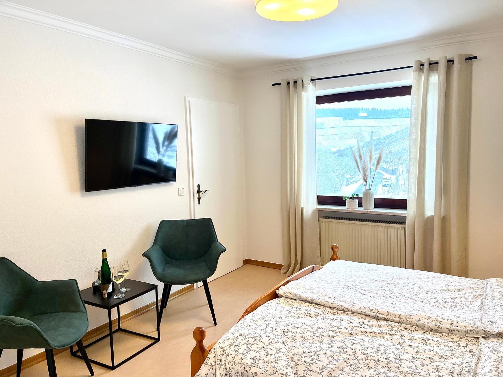 Maring-Noviand Pension 1595 Im Weingut Botzet מראה חיצוני תמונה